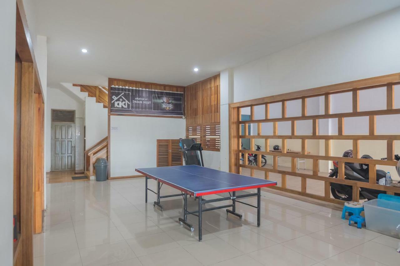 Hotel Reddoorz Near Gajah Mada Pontianak Extérieur photo